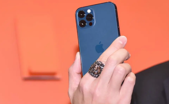 东阳苹果手机维修分享iPhone12系列重启方法教程 